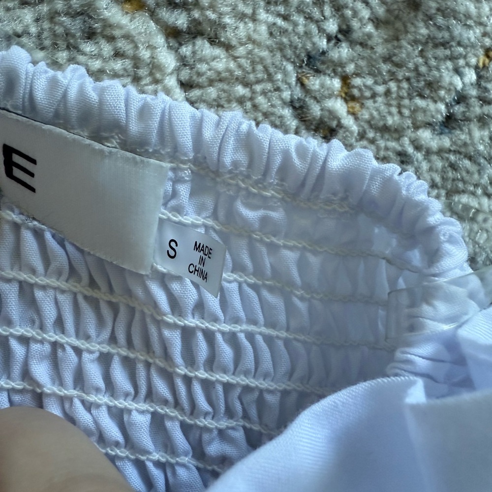 Do + Be White Ruffled Crop Top - Picture 3 of 3